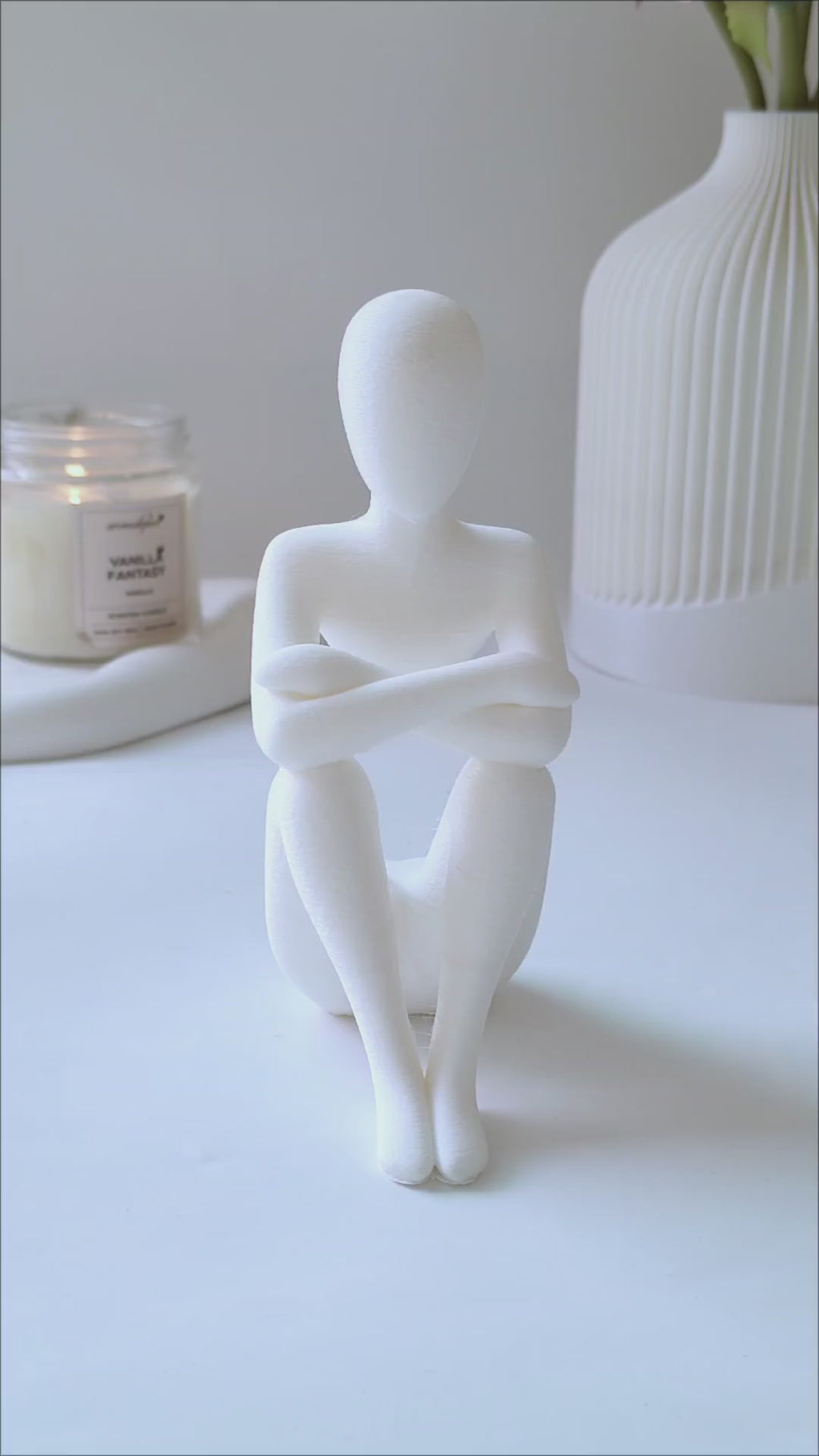 Still Hug Sculpt