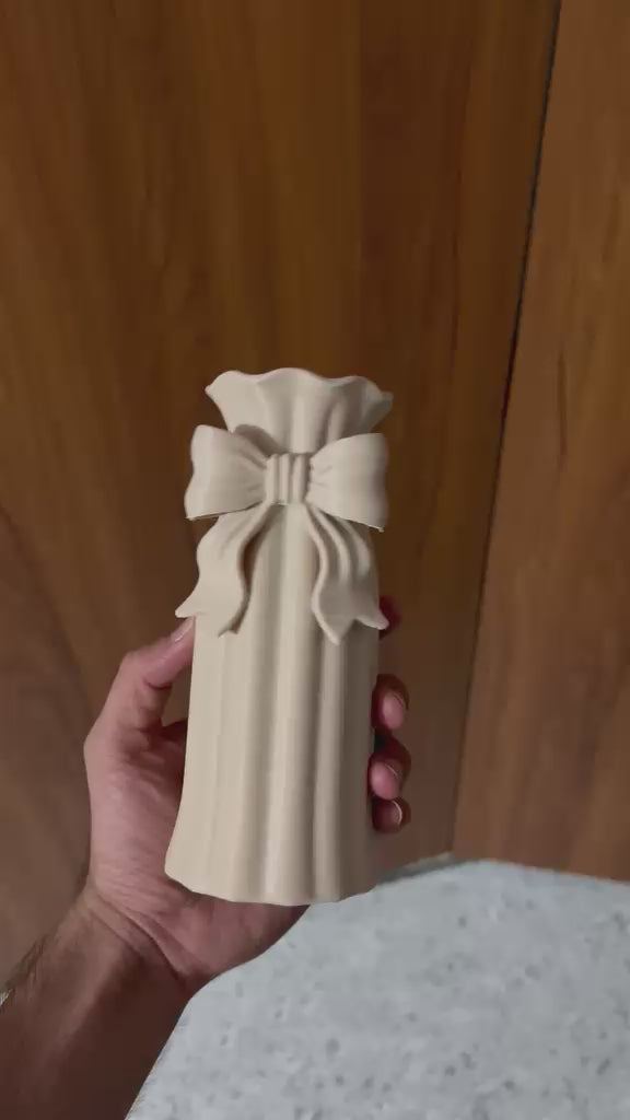 Pookie Vase