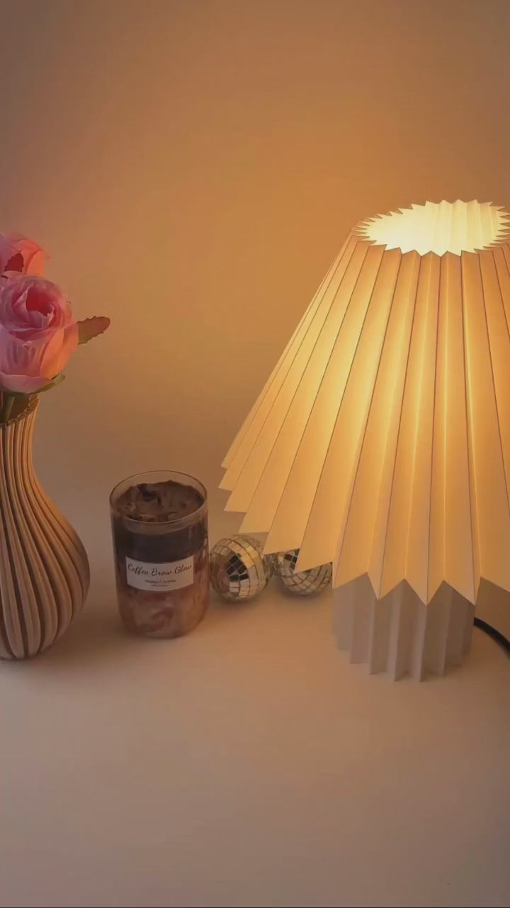 Luma Pleat Lamp